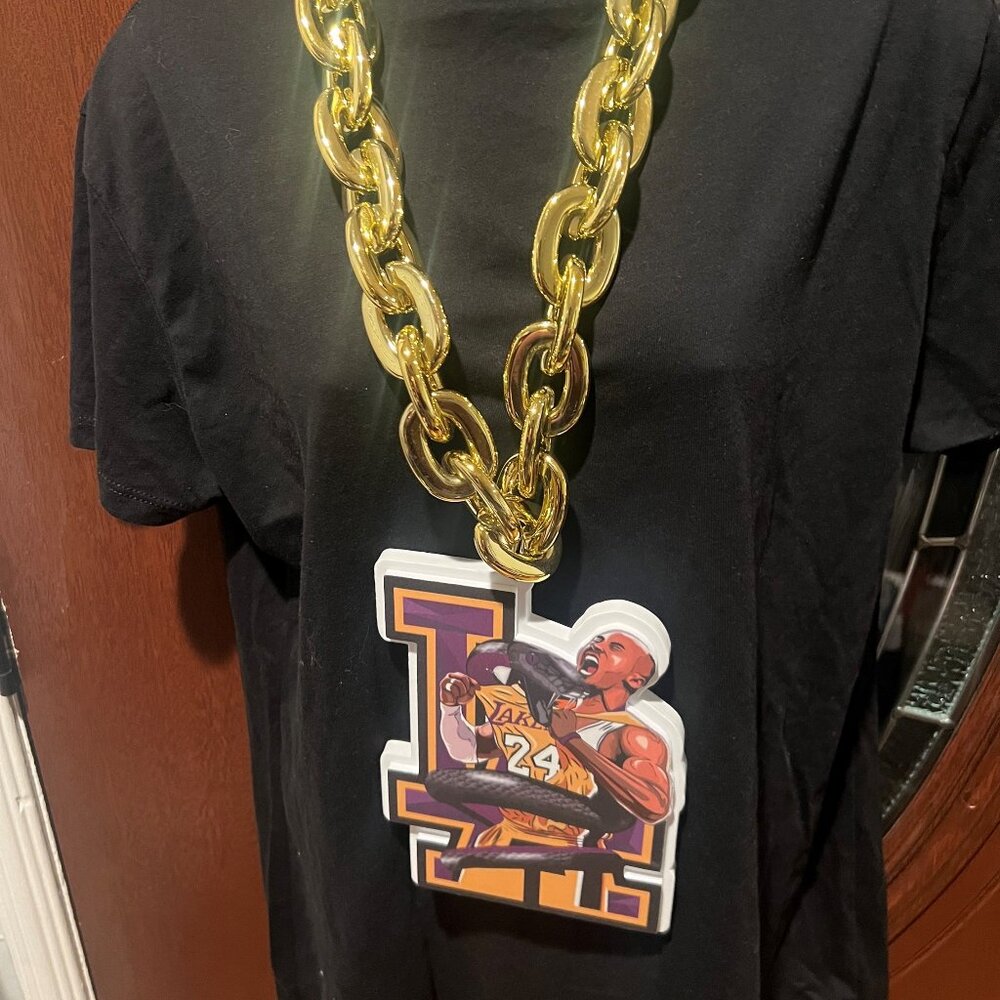 Kobe Bryant Black Mamba Foam Gold Chain